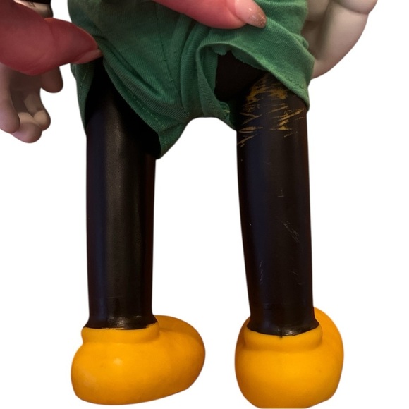 1977 Walt Disney Mickey Mouse Remco Toys Vinyl 15" Figure Dressed In Green Doll - Picture 8 of 10